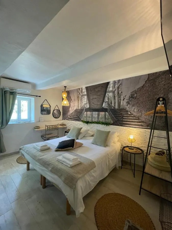 Hotel Auberge Provencale Saint-Raphael