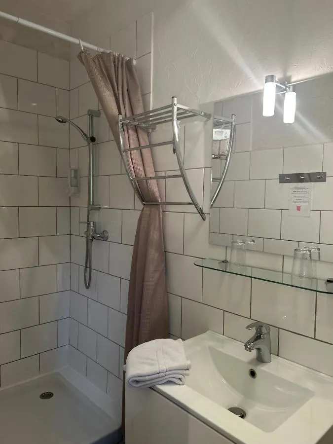 Hotel Auberge Provencale Saint-Raphael   Saint-Raphael (Var)